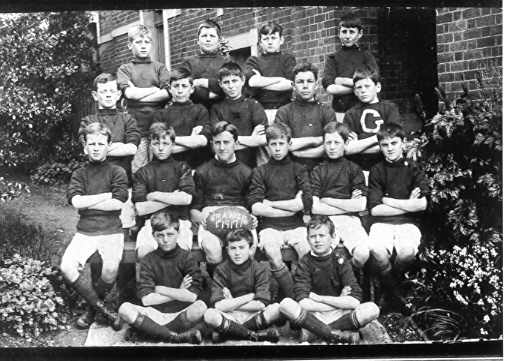 Prahran:1917. [Grange School football team]